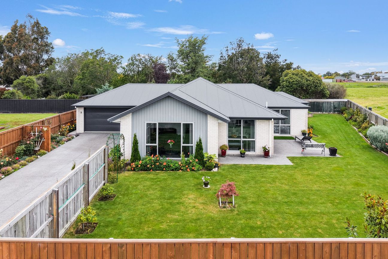 Top Value Immaculate 4 Bed In Amberley – pohled 5