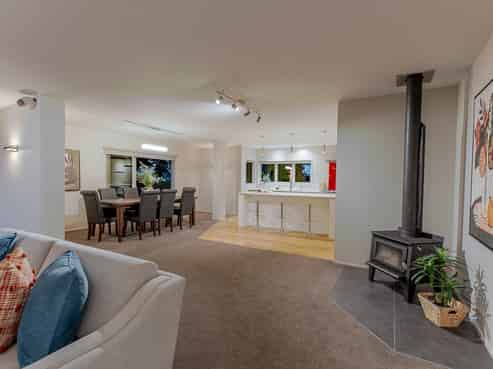 34 Menin Road, Raumati South