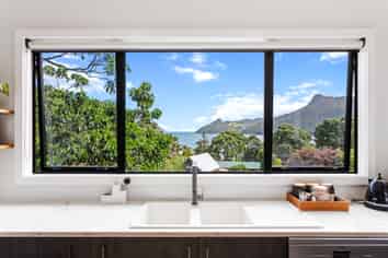 2D Foster Avenue, Huia