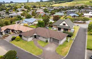 61 Hodgkins Street, Pukehangi