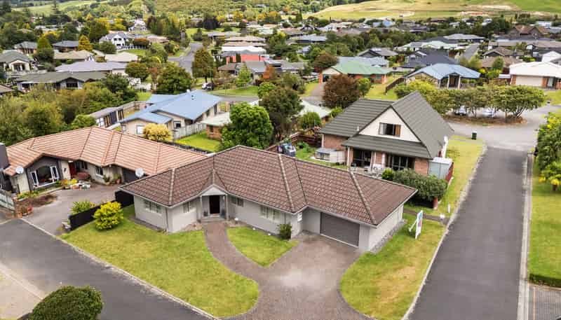 61 Hodgkins Street, Pukehangi