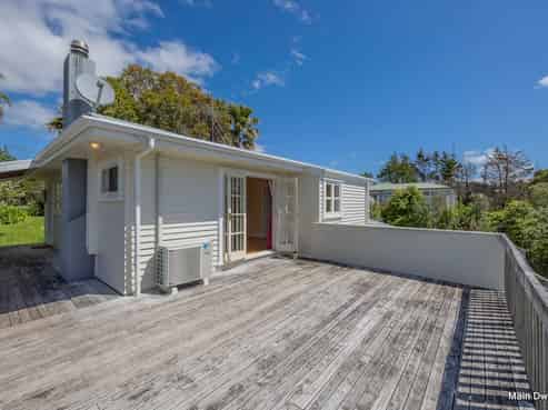 94 The Avenue, Lucas Heights