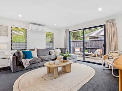 61 Henshaw Street, Woodend