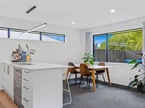 61 Henshaw Street, Woodend