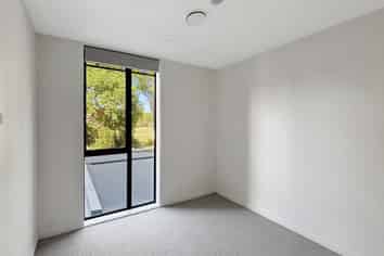 203/2 Grahame Breed Drive, Three Kings