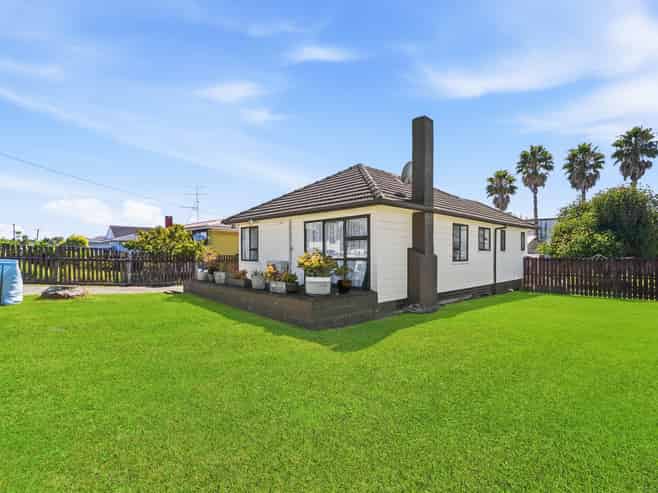 12 Plunket Avenue, Papatoetoe