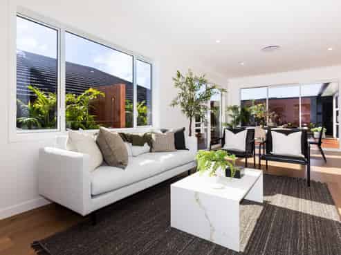 369 Te Taruna Drive, Milldale