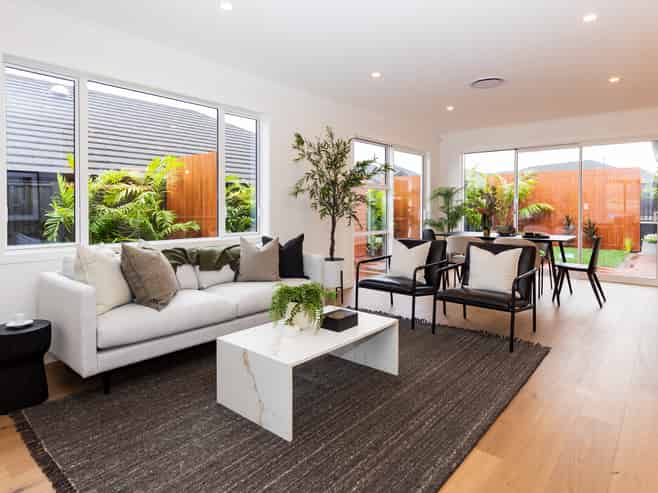 369 Te Taruna Drive, Milldale