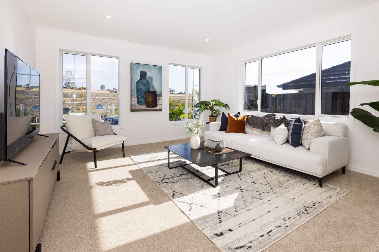 Stylish Family Home with Versatile Living Spaces - Vista 5