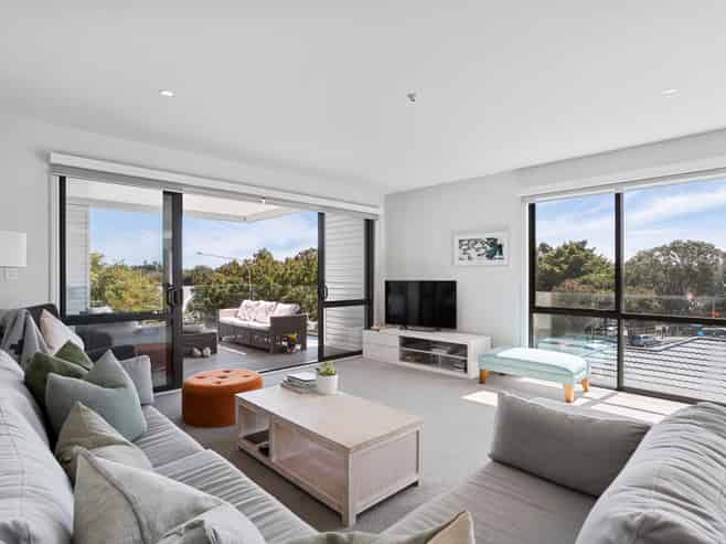 402/2A Raurenga Avenue, Royal Oak