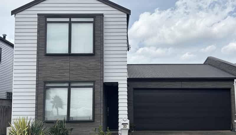 33 Vinograd Drive, Te Atatu Peninsula