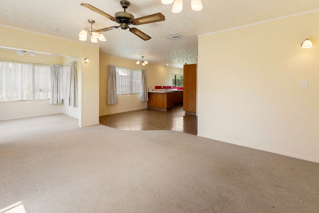 Central, Low-Maintenance, Buyer or Investor Ready 3
