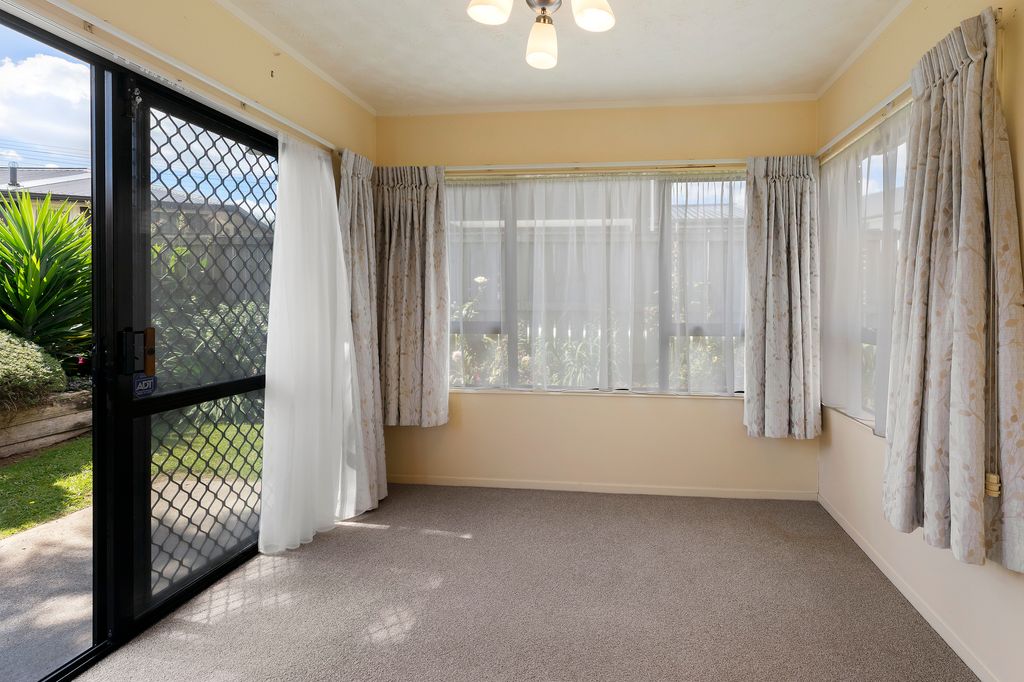 Central, Low-Maintenance, Buyer or Investor Ready 4