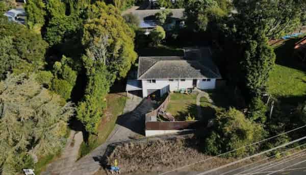 8 Makora Road, Massey