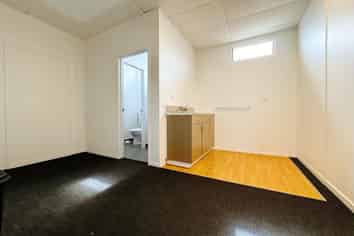 Refurbished Manukau Office | 154 m2