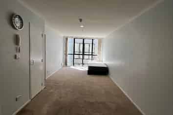 C601/176 Broadway , Newmarket