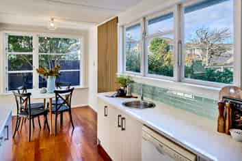 38a Victory Crescent, Tawa