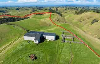 1672 Awhitu Road, Waiuku