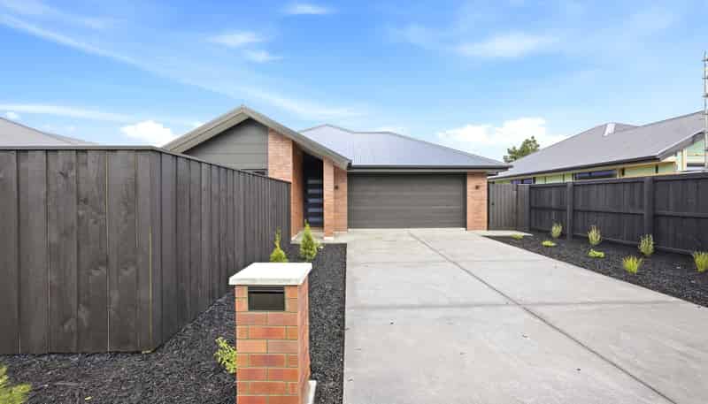 8 Corry Lane, Rolleston