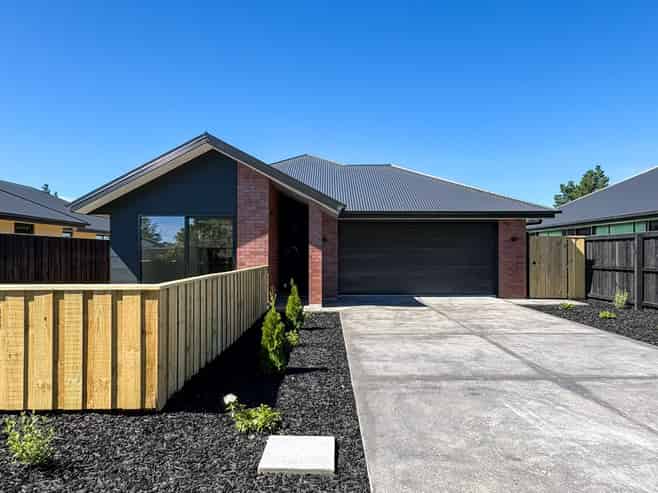 8 Corry Lane, Rolleston