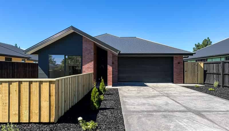 8 Corry Lane, Rolleston