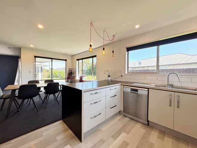 37 Shadbolt Lane, Rolleston