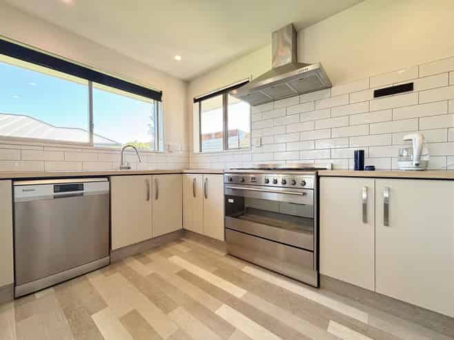 37 Shadbolt Lane, Rolleston