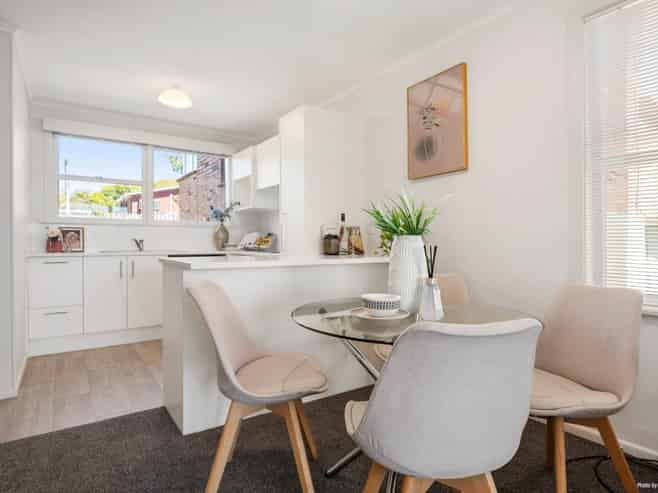 6/164 Blockhouse Bay Road, Avondale