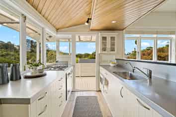 156 Bassett Road, Remuera