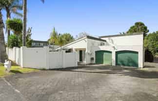 9 Micawber Place, Mellons Bay