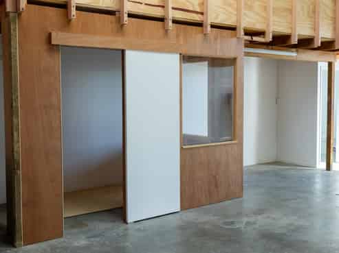 Superb small industrial on Whangaparaoa Road