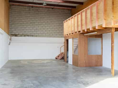 Superb small industrial on Whangaparaoa Road