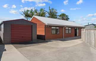 31B Lyn Grove, Papamoa Beach