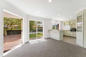 3 Webb Place, Papamoa