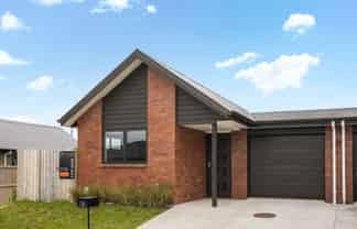 36 Waruhia Cres, Rototuna North