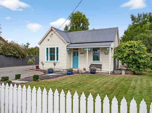 20 Malcolm Street, Martinborough