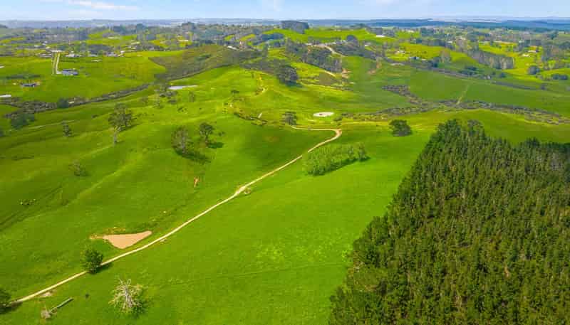 515 Kahikatea Flat Road, Waitoki