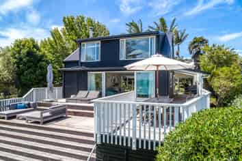 12 Esslin Road, Surfdale