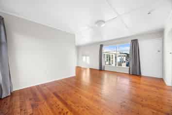 40 Puriri Street, Helensville