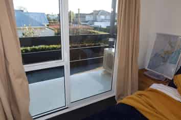 4/118 Office Road, Merivale