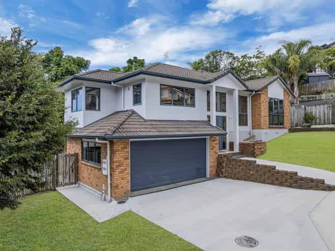 8 Sherwood Grove, Browns Bay