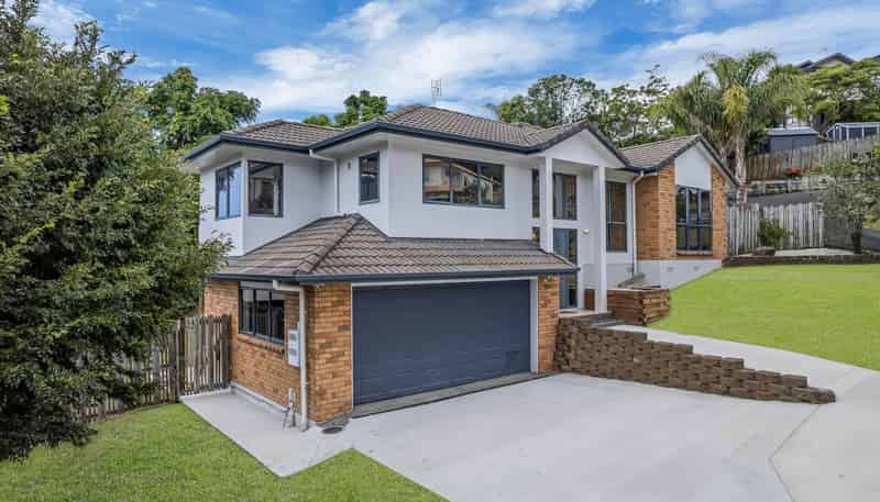 8 Sherwood Grove, Browns Bay