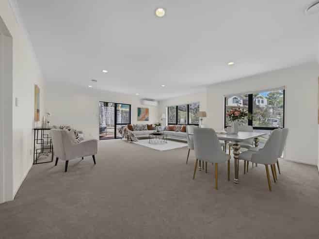 8 Sherwood Grove, Browns Bay