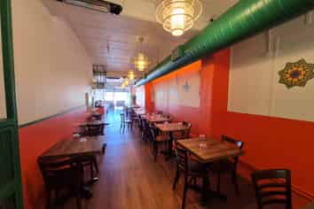 LEASE AND CHATTELS NEAR EDEN PARK
