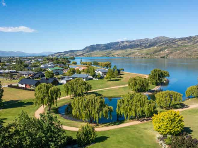 27 Pisa Moorings Road, Cromwell