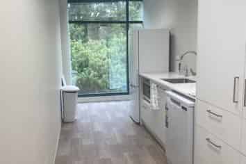 Rosedale Office Suite in a Top Location