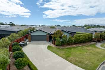 20 Hudson Place, Paraparaumu