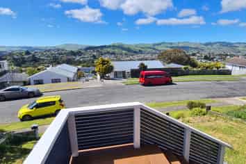 35 Almora View, Ascot Park