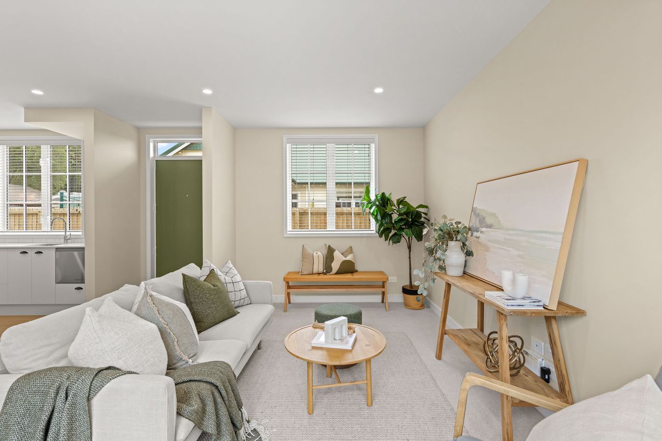 Last one! Developer says sell! - Vista 3