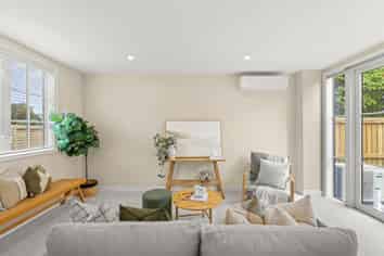 2/44 Cleveland Street, Edgeware